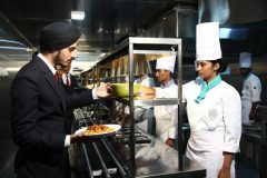 A-LA-MINUTE-KITCHEN
